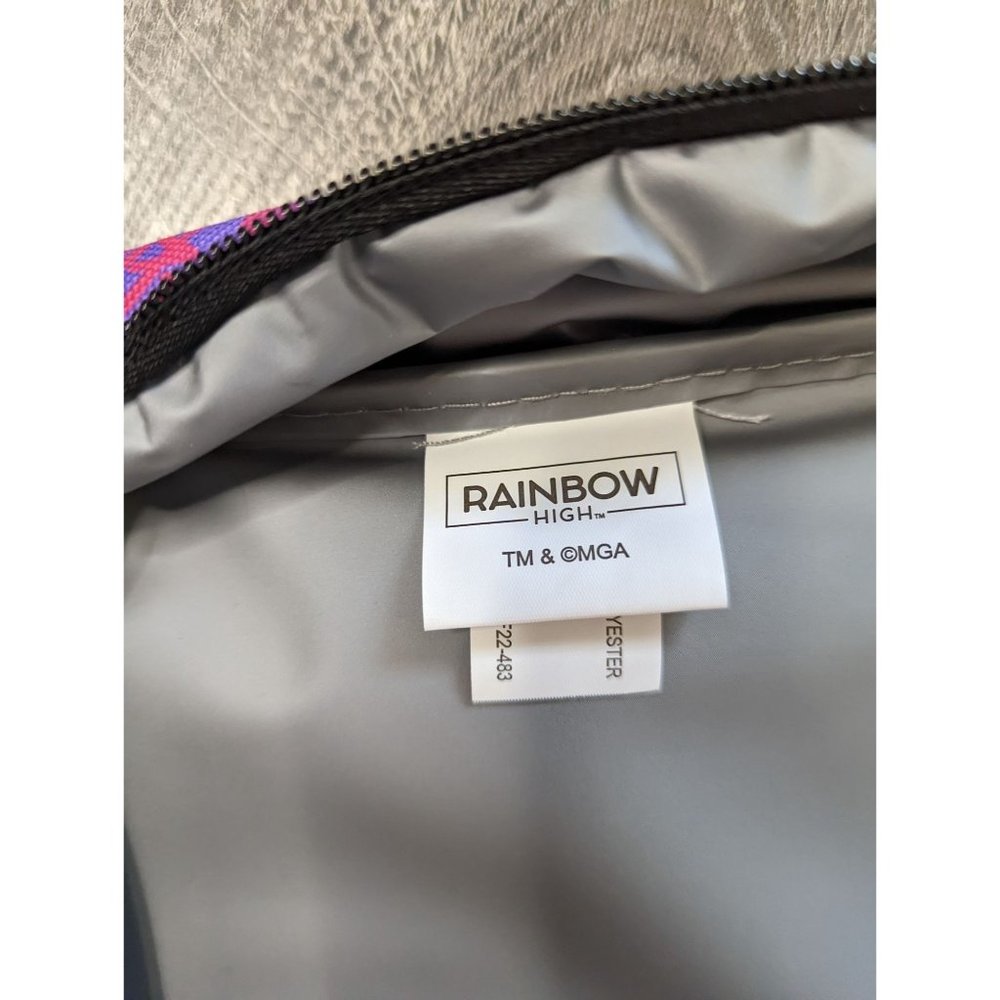 NWT Rainbow High Shimmery Insulated Lunch Pail - Picture 2 of 8